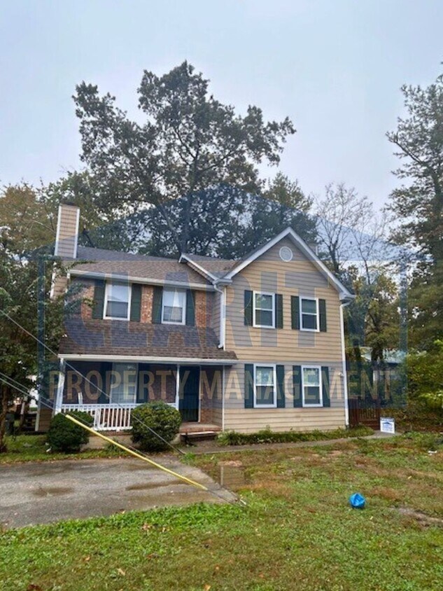 Foto principal - Two bedroom townhome in Hixson!