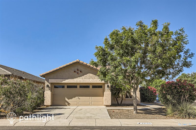 Foto principal - 44196 Vineyard Street