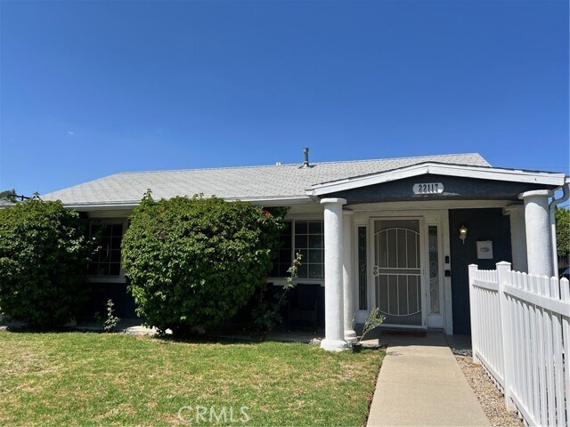 Foto del edificio - 22117 Del Valle St