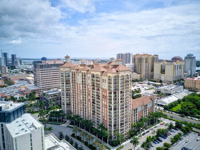 Building Photo - 550 Okeechobee Blvd