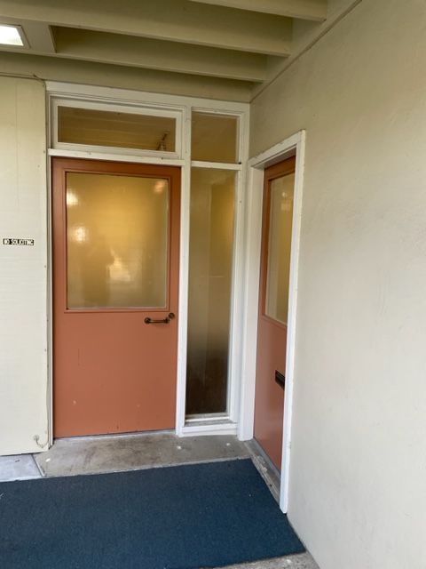 Foto del edificio - 681 Oak Grove Ave