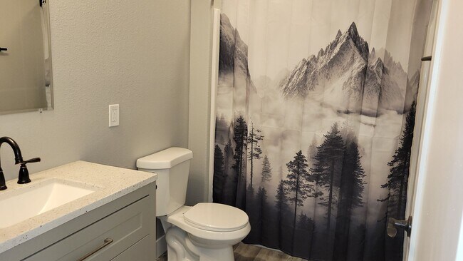 Foto del edificio - Stunning 3 Bedroom/2 Bath Home in Frontenac!