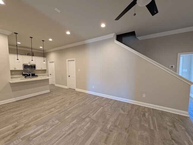 Foto del edificio - Legacy Pointe 3/3 Charmer