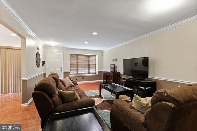 Building Photo - 1502 Beacon Hill Dr