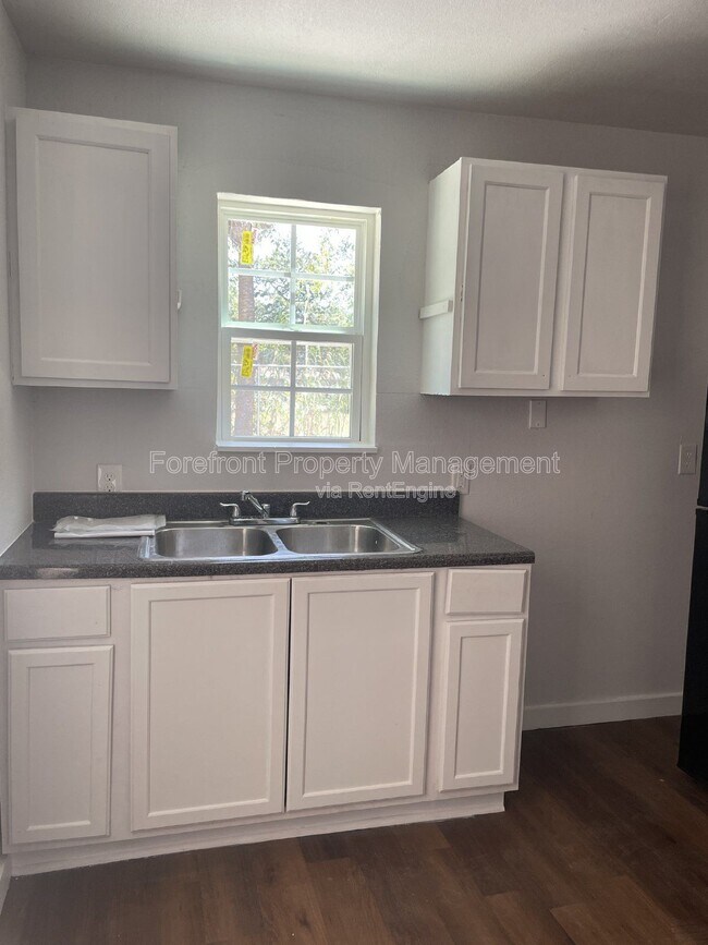 Foto del edificio - 4818 Monterey St