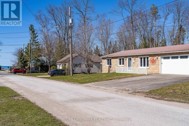 Photo du bâtiment - 19 62nd St N