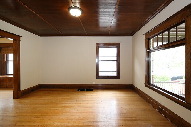 Foto del edificio - 64 John Ball Park Dr NW