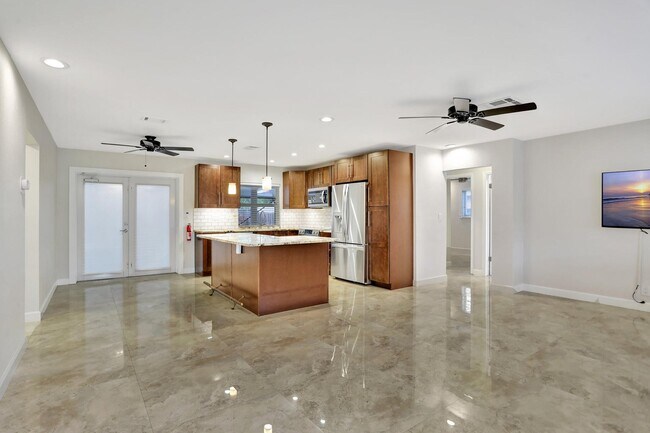 Foto del edificio - 2821 NE 16th St