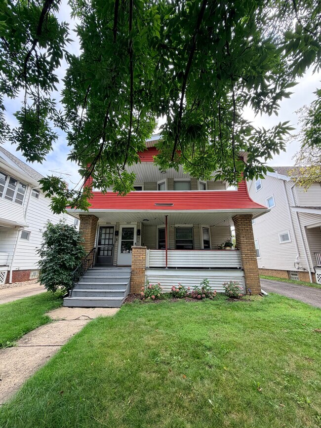 Frente de la casa - 2035 Richland Ave