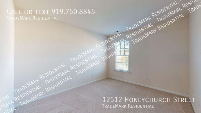 Building Photo - 12512 Honeychurch St