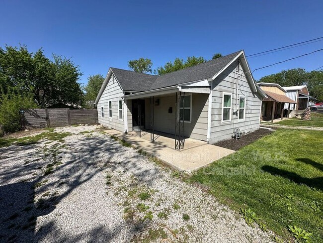 Foto del edificio - 316 W Elm St