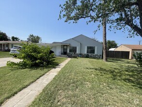 2002 Brook Ln, Kingsville, TX 78363 - House Rental in Kingsville, TX ...