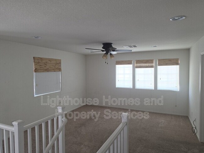 Foto del edificio - 329 Homeward Way