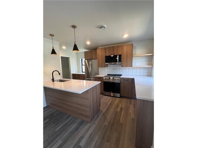 Foto del edificio - 131 W 46th St