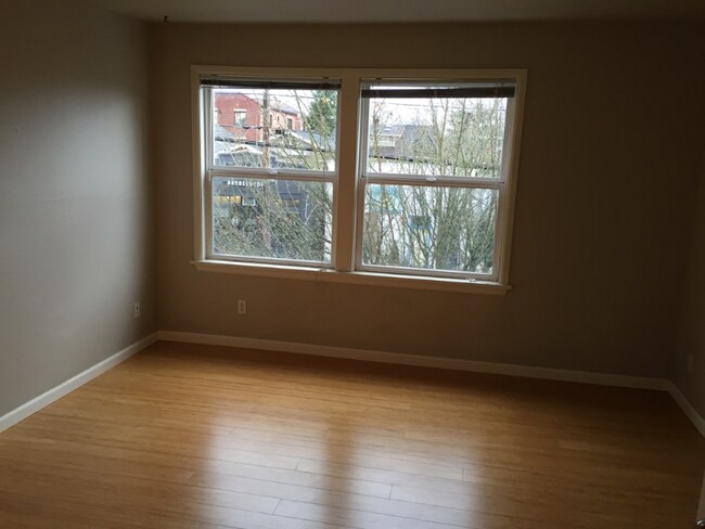 Foto del edificio - 6410 Phinney Ave N