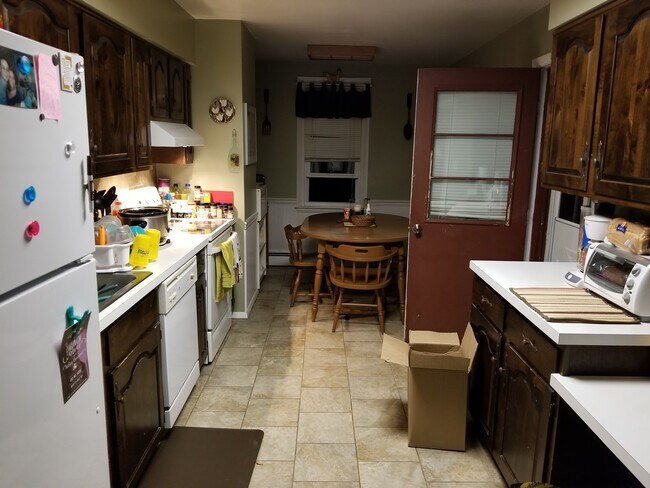 Foto del edificio - 133 N Walnut St