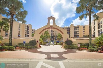 Building Photo - 7186 Promenade Dr