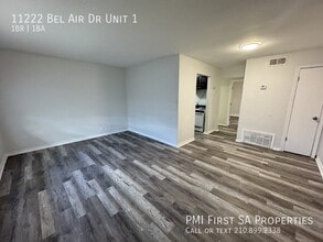 Building Photo - 11222 Belair Dr
