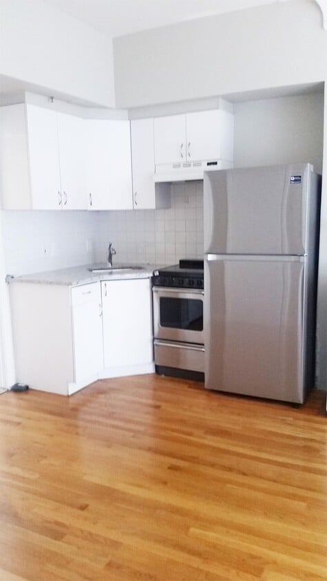 Photo - 511 Beacon St (Boston, MA)