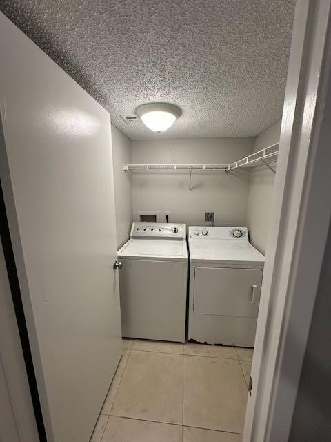 Building Photo - 1540 Lake Crystal Dr