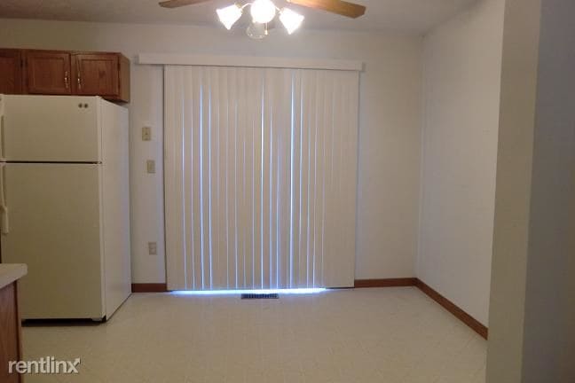 Building Photo - 22 Peartree Ln