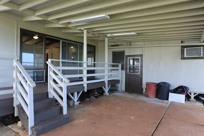 Building Photo - Aiea  - 4 Bedroom/2 Bath/1 Prkg - $2,550