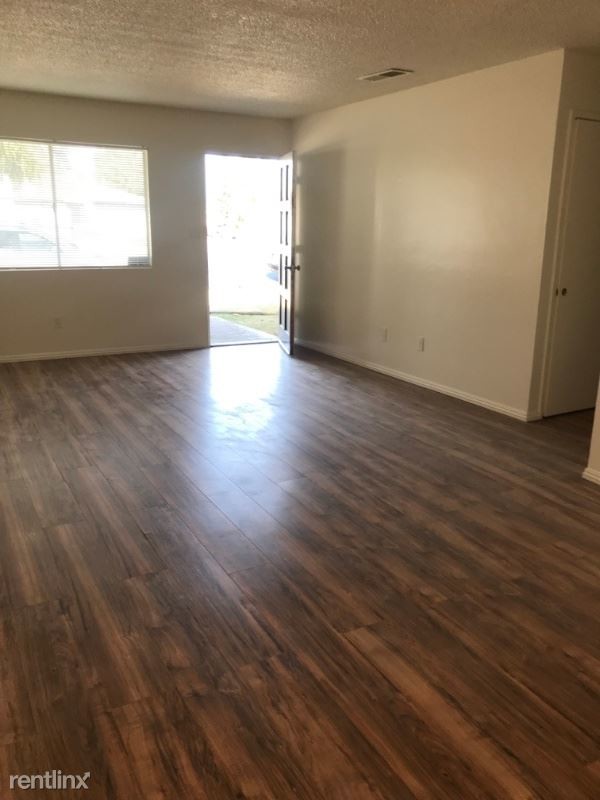 Building Photo - 3 br, 1 bath Apartment - 5313 Planz Rd