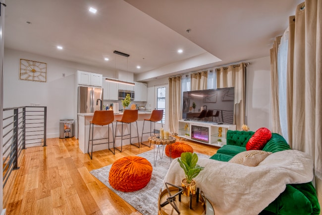 Building Photo - 5835 Colorado Ave NW