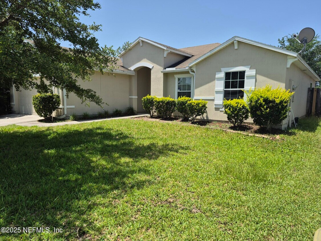 Foto principal - 7526 Lirope St