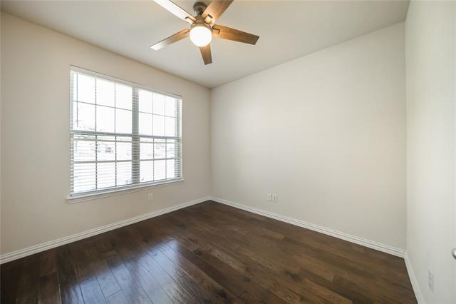 Building Photo - 701 Spring Falls Dr