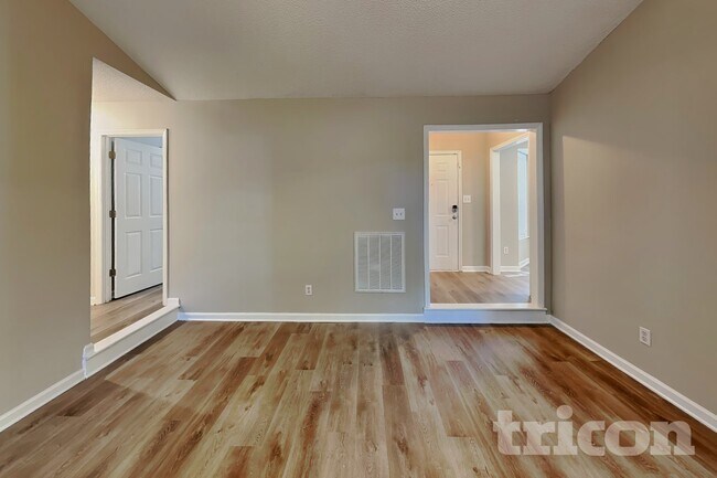 Foto del edificio - 417 Westonridge Run