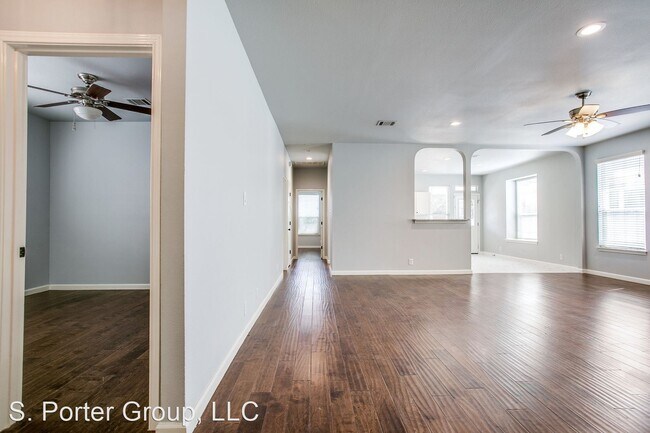 Building Photo - 3 br, 2 bath House - 14514 Sonora Falls 1
