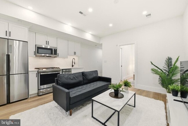 Building Photo - 1714 Euclid St NW