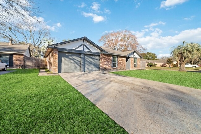 Building Photo - 14202 Bella Drive