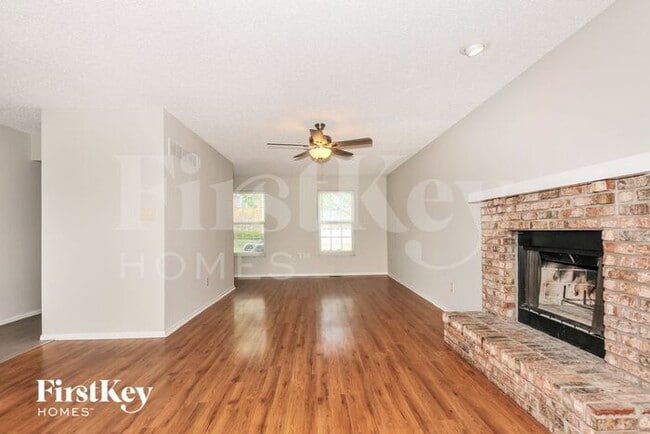 Building Photo - 2742 Bromley Dr