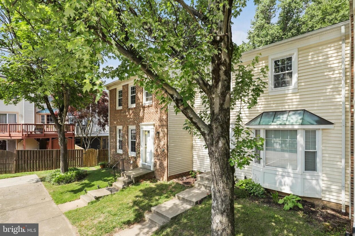 6108 Heron Pond Ct, Burke, VA 22015 House Rental in Burke, VA