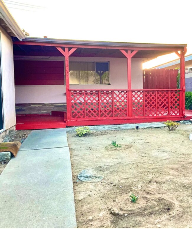 Foto del edificio - 4640 Clairemont Dr