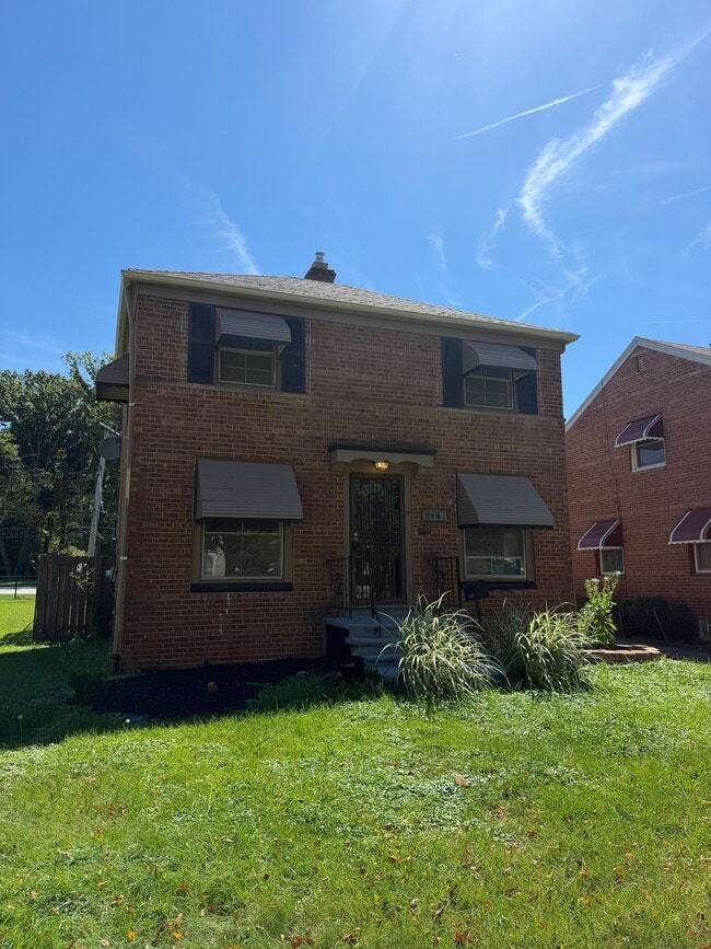 Building Photo - 5481 Dalewood Ave