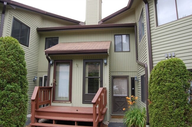 Building Photo - 307 Trailside Way