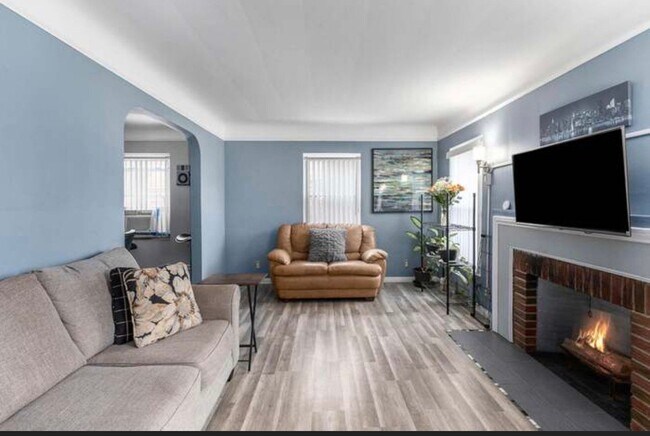 Foto del edificio - 18301 Birwood St