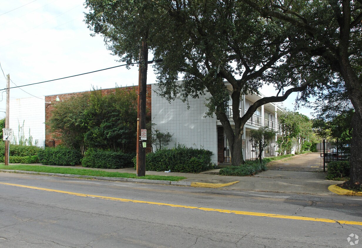 Foto principal - 801 Henry Clay Ave