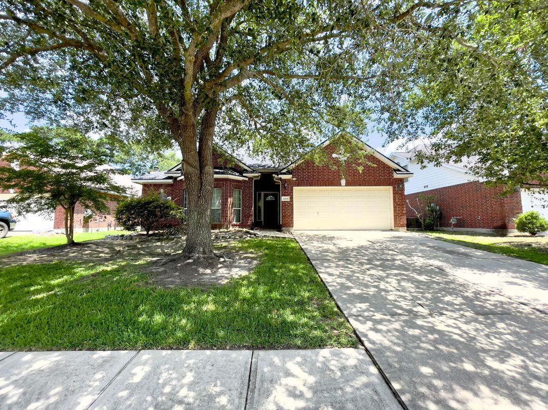 Foto principal - 12715 Rock Creek Ct.