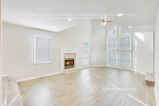 Building Photo - 5482 Southern Dr