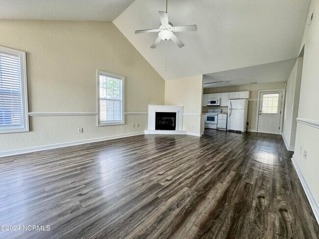 Building Photo - 1208 Masters Ln