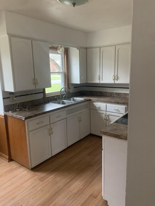 Foto del edificio - 131 Forest-Park Dr