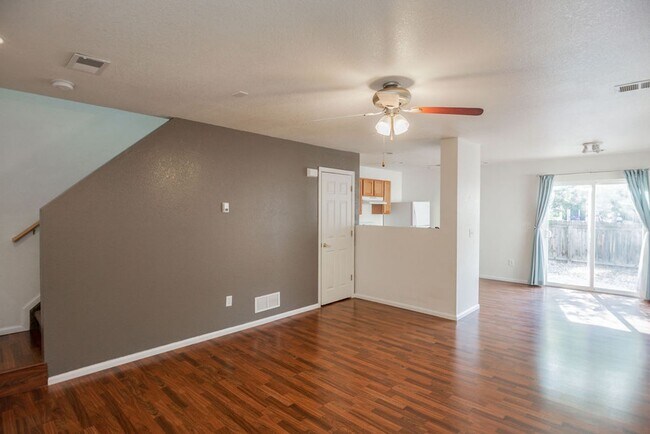 Building Photo - Charming 3-Bedroom, 2-Bath Home in the Hea...