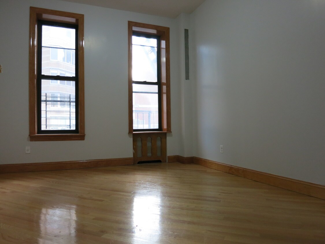Primary Photo - 501 W 43rd St