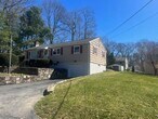 Foto principal - 51 Chubb Rd