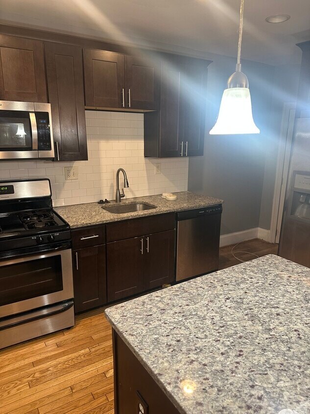 Primary Photo - 3 bedroom with huge rear yard