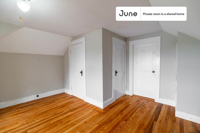 Foto del edificio - Room in Shared 4 bed/1 bath home in Somerville